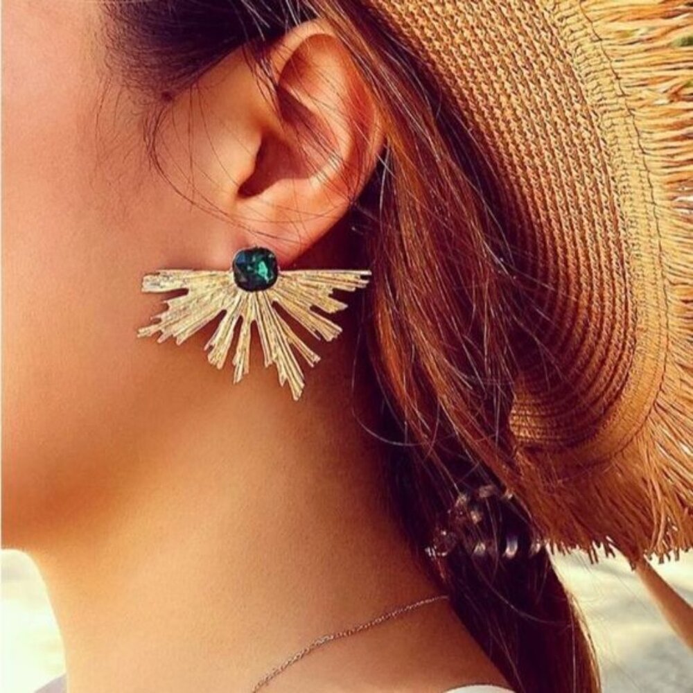 Flower statement earrings N932